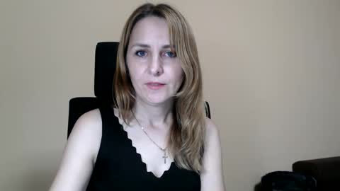 Snapshot of ruthpark chatting on 5, 10, 2025 Ruth online show from 5, 10, 2025