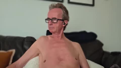 ruttingrabbit online show from 4, 11, 2025