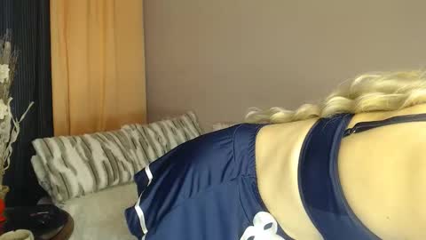 Snapshot of ruxandradanny chatting on 29, 10, 2025 ruxandradanny online show from 29, 10, 2025