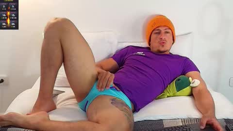 Snapshot of ryamcoast chatting on 8, 10, 2025 Sr Coast online show from 8, 10, 2025