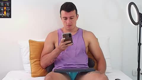 Snapshot of ryamcoast chatting on 9, 11, 2025 Sr Coast online show from 9, 11, 2025