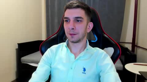 Snapshot of ryandusk chatting on 19, 12, 2025 Andrew C. online show from 19, 12, 2025