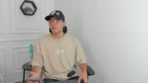 Snapshot of ryanfuller_ chatting on 29, 10, 2025 Ryan  online show from 29, 10, 2025