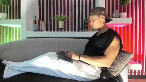 Ryan online show from 29, 9, 2025