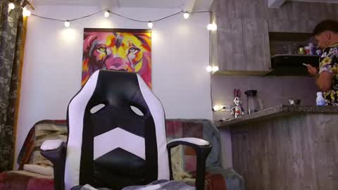 Ryan Blue ig ryannblue online show from 12, 2, 2025