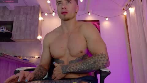 Ryan Blue ig ryannblue online show from 26, 11, 2025