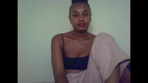 Snapshot of rycie chatting on 3, 10, 2025 Rycie online show from 3, 10, 2025