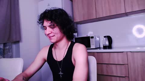 Snapshot of rylanstone chatting on 10, 9, 2025 Rylan online show from 10, 9, 2025