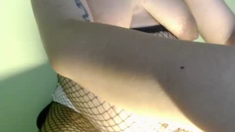 SINGLE WIDOWED MOM online show from 19, 6, 2026