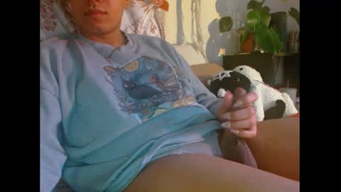 Snapshot of ryssem chatting on 14, 12, 2024 Emryss online show from 14, 12, 2024