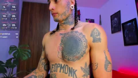 Snapshot of ryuk_it chatting on 7, 3, 2025 leopmonk help me reach 100 thumbs up online show from 7, 3, 2025