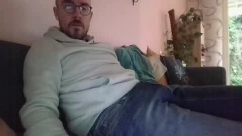 Snapshot of s_i_q chatting on 27, 10, 2025 s_i_q online show from 27, 10, 2025