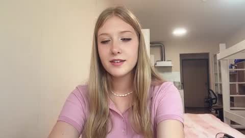 Snapshot of sabinecarrithers chatting on 12, 7, 2026 Sabine online show from 12, 7, 2026