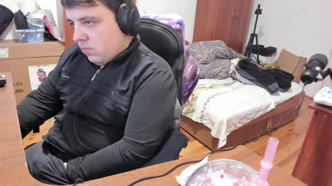 1141323  my Lord Mister Max   moms treasure online show from 31, 12, 2024