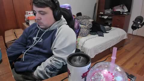 1141323  my Lord Mister Max   moms treasure online show from 5, 1, 2025