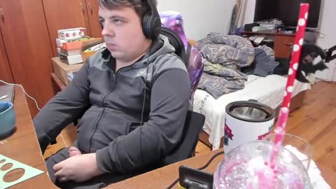 1141323  my Lord Mister Max   moms treasure online show from 13, 1, 2025