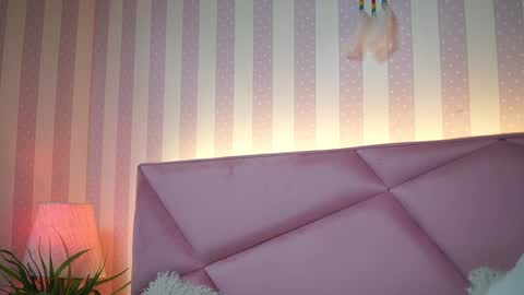  Sabrina  online show from 6, 2, 2025