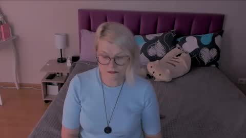 Sabrina MacMarren online show from 15, 2, 2025