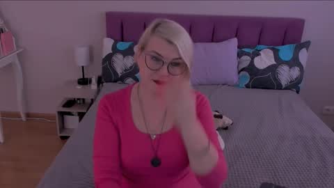 Sabrina MacMarren online show from 16, 2, 2025