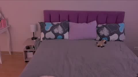 Sabrina MacMarren online show from 22, 2, 2025