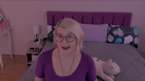 Sabrina MacMarren online show from 24, 2, 2025