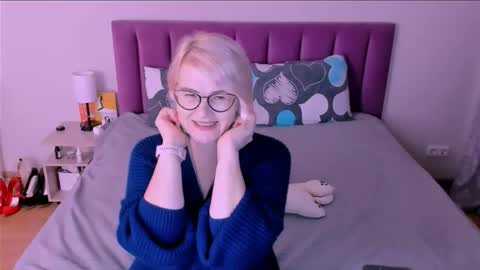 Sabrina MacMarren online show from 3, 10, 2025