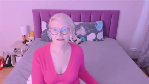 Sabrina MacMarren online show from 4, 10, 2025