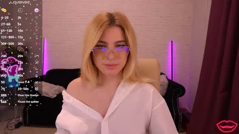 Sabrina online show from 11, 3, 2025