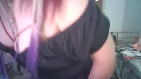 SabrinaXlovess online show from 7, 4, 2026