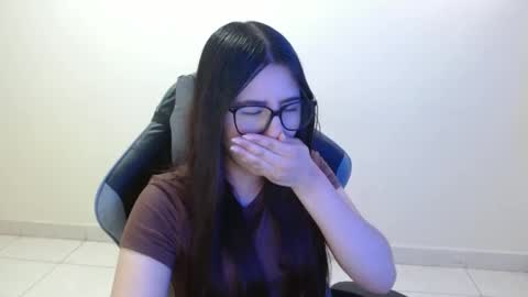 Sahaliefox  online show from 12, 11, 2025