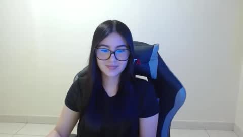 Sahaliefox  online show from 21, 12, 2025