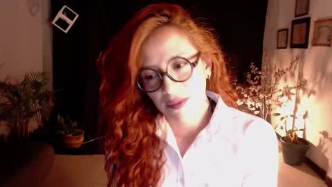 Snapshot of sahra_tayl0r_ chatting on 13, 2, 2025 SARA online show from 13, 2, 2025
