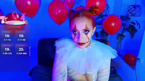 Snapshot of sahra_tayl0r_ chatting on 2, 10, 2025 SARA online show from 2, 10, 2025