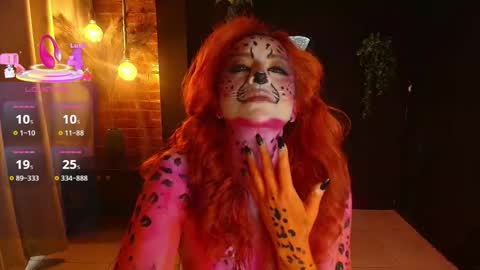 Snapshot of sahra_tayl0r_ chatting on 13, 10, 2025 SARA online show from 13, 10, 2025