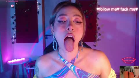 Sakura online show from 19, 10, 2025