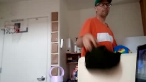 salis1981 online show from 2, 3, 2025