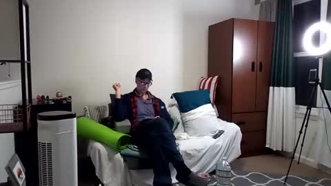 salis1981 online show from 4, 3, 2025