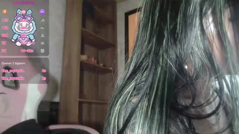 Snapshot of sally23_ chatting on 8, 10, 2025 salloy online show from 8, 10, 2025