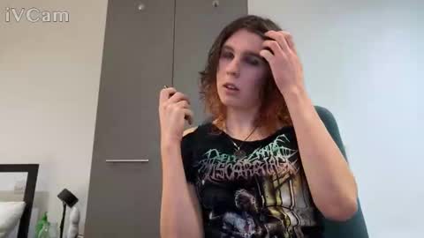Snapshot of sally_vae chatting on 28, 3, 2026 Sally Vae online show from 28, 3, 2026