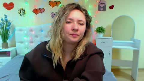 Snapshot of sallyverda chatting on 27, 2, 2025 Sally online show from 27, 2, 2025