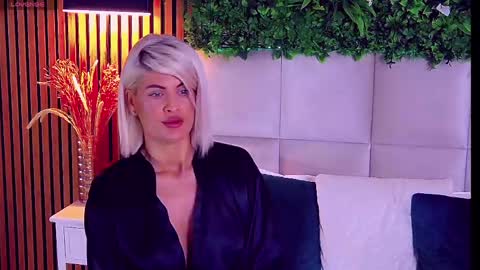 SalmaRoze online show from 29, 4, 2026