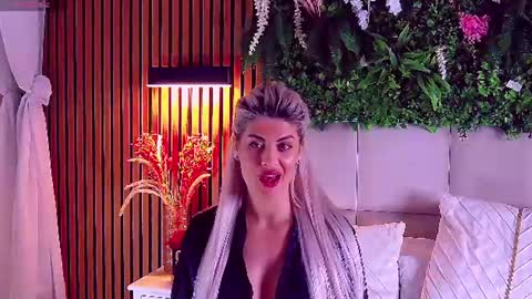 SalmaRoze online show from 15, 6, 2026
