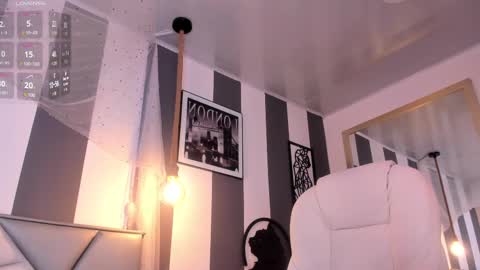 salome__evans online show from 19, 2, 2025