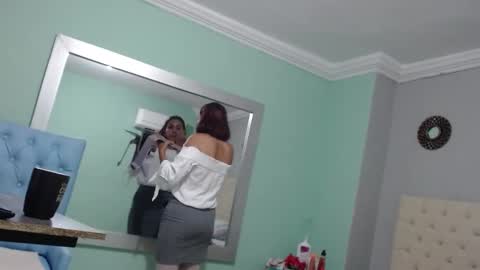 Snapshot of salome_aguilar chatting on 22, 9, 2025 Isabel online show from 22, 9, 2025