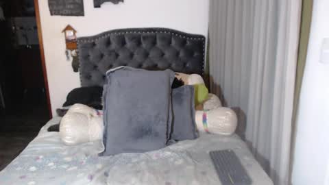 yenny online show from 17, 4, 2026