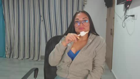 Snapshot of salomesaints chatting on 3, 10, 2025 salome online show from 3, 10, 2025