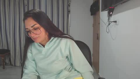 Snapshot of salomesaints chatting on 11, 10, 2025 salome online show from 11, 10, 2025
