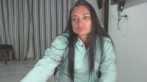 Snapshot of salomesaints chatting on 24, 10, 2025 salome online show from 24, 10, 2025