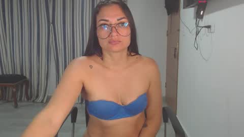 Snapshot of salomesaints chatting on 24, 10, 2025 salome online show from 24, 10, 2025
