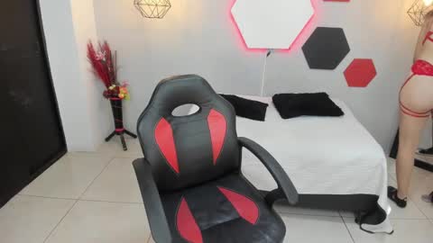 Snapshot of salomeswet chatting on 9, 2, 2025 martina online show from 9, 2, 2025